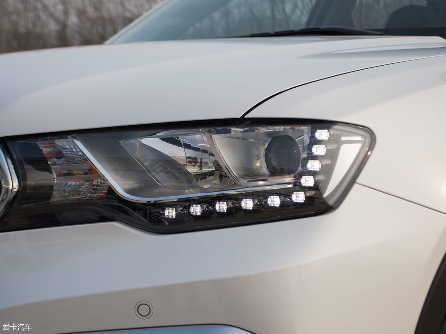 2018H6 Coupe { 1.5T ԄӃ򌳬