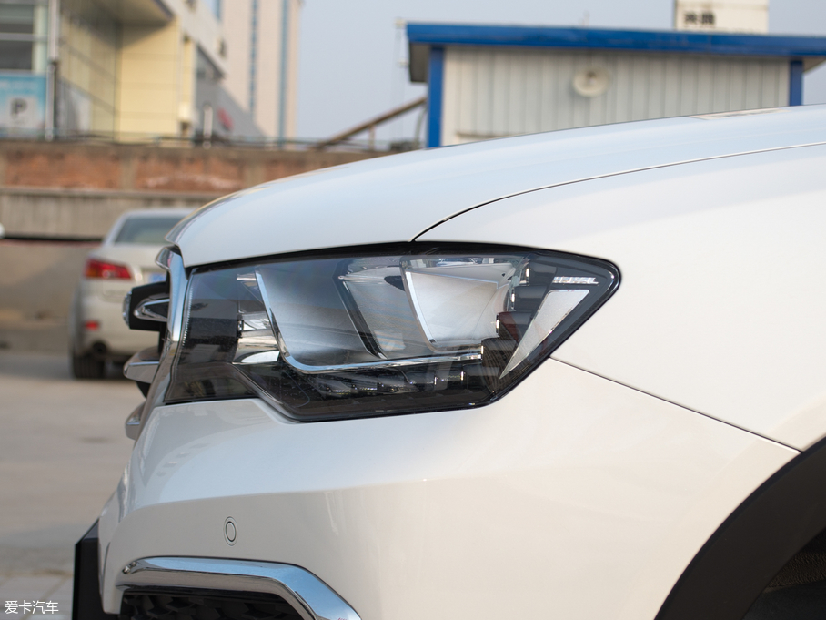 2018H6 Coupe { 1.5T ԄӃ򌳬