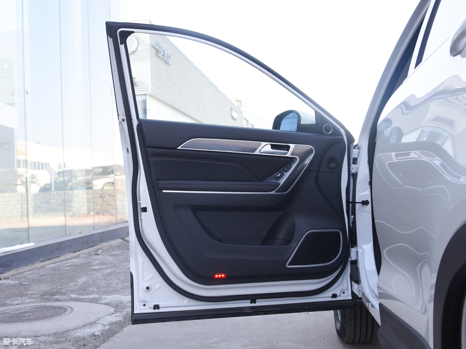 2018H6 Coupe { 1.5T ԄӃA