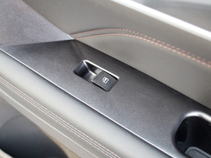 2018{ 1.5T ԄӃ򌳬 g