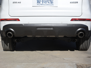 2018款蓝标 1.5T 自动两驱豪华型 排气管