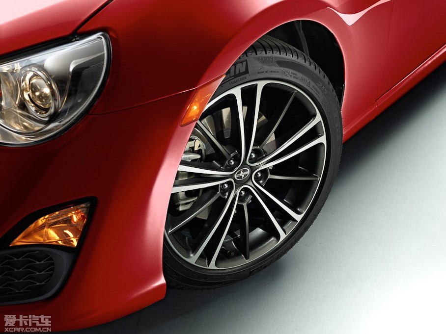 2013Scion FR-S 