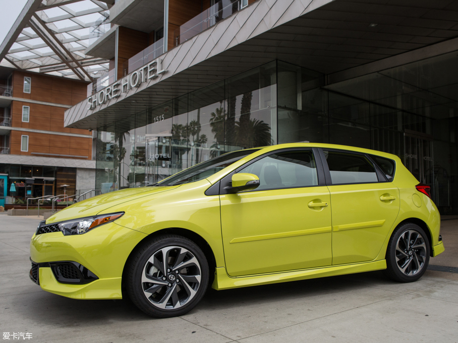2016Scion iM 