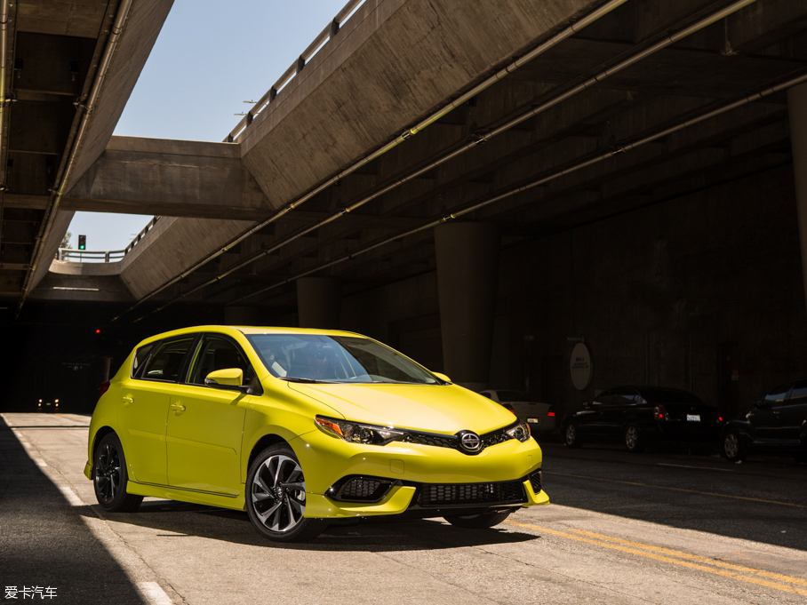 2016Scion iM 