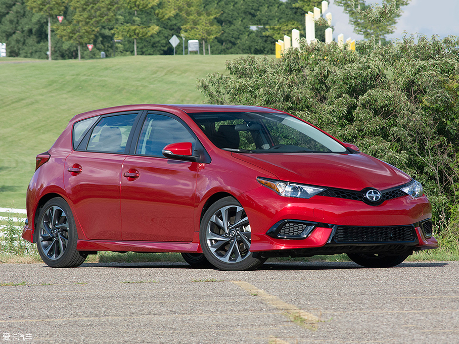2016Scion iM 