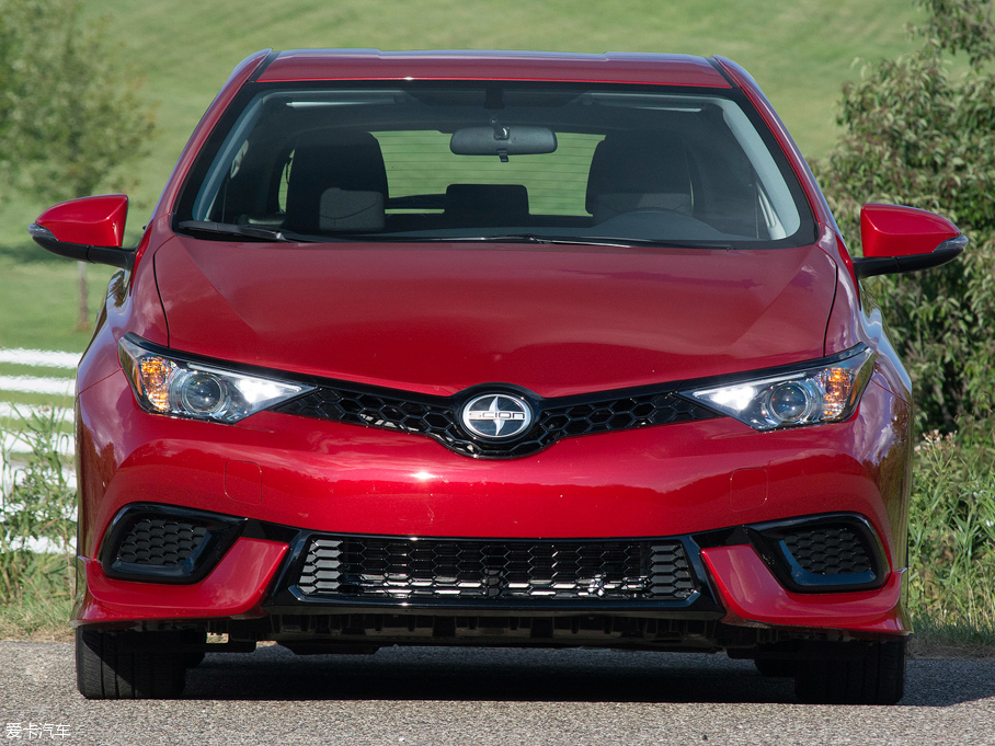 2016Scion iM 