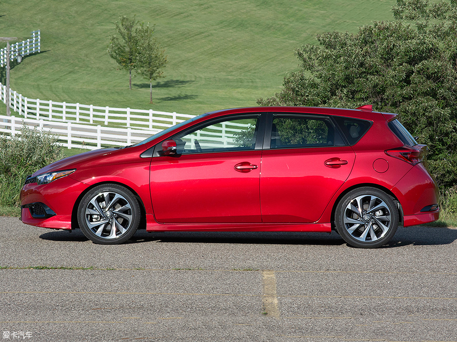 2016Scion iM 