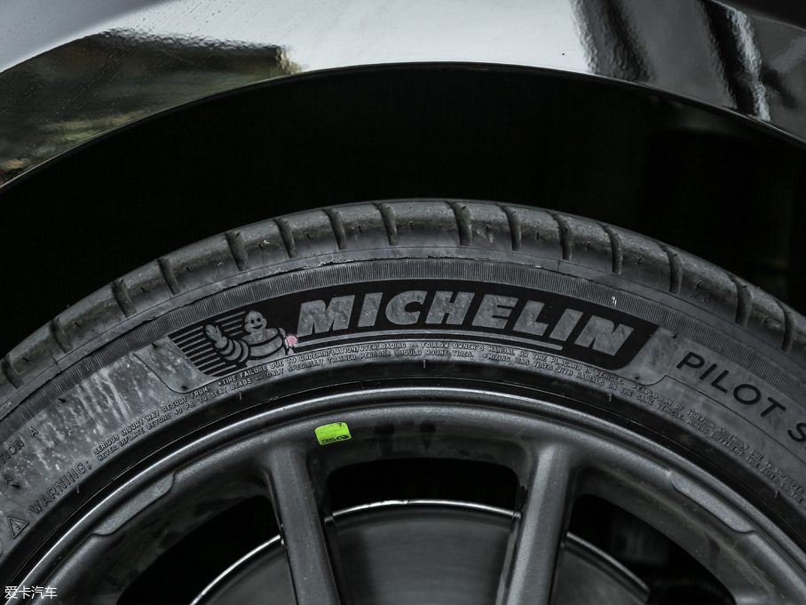 2019Model 3(M) Lmȫ݆Ӱ