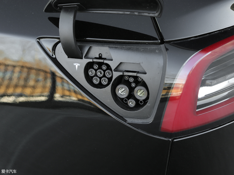 2019Model 3(M) Lm(x)ȫ݆(q)Ӱ