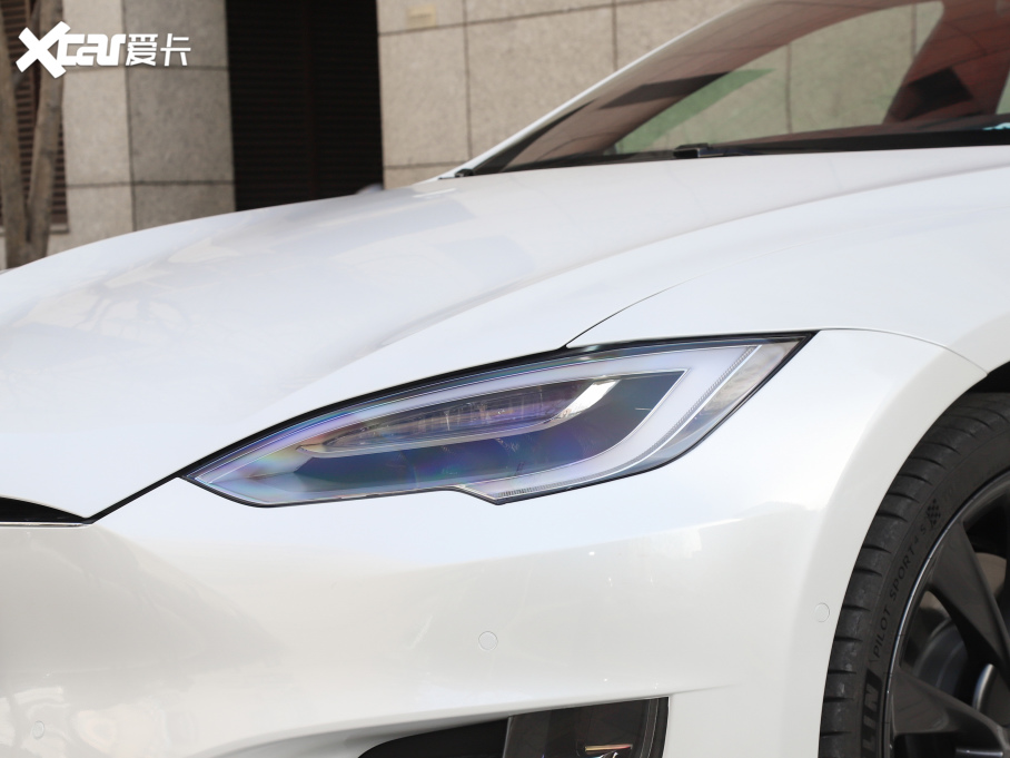 2020MODEL S Performance ܰ