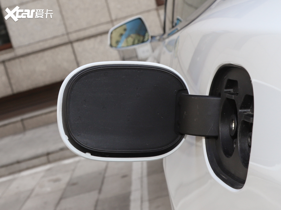 2020MODEL S Performance ܰ