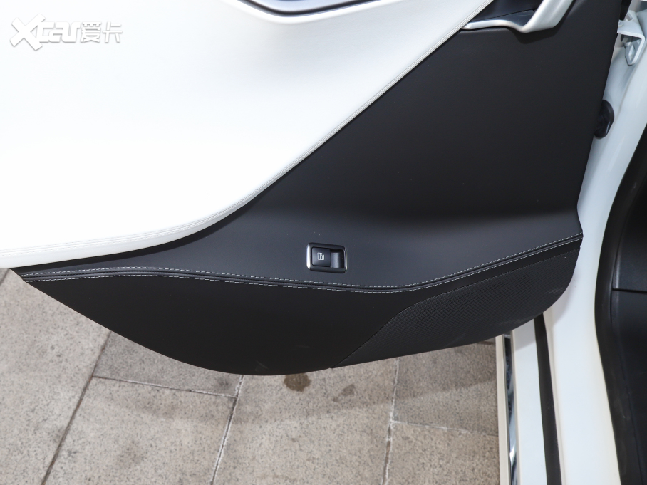 2020MODEL S Performance ܰ