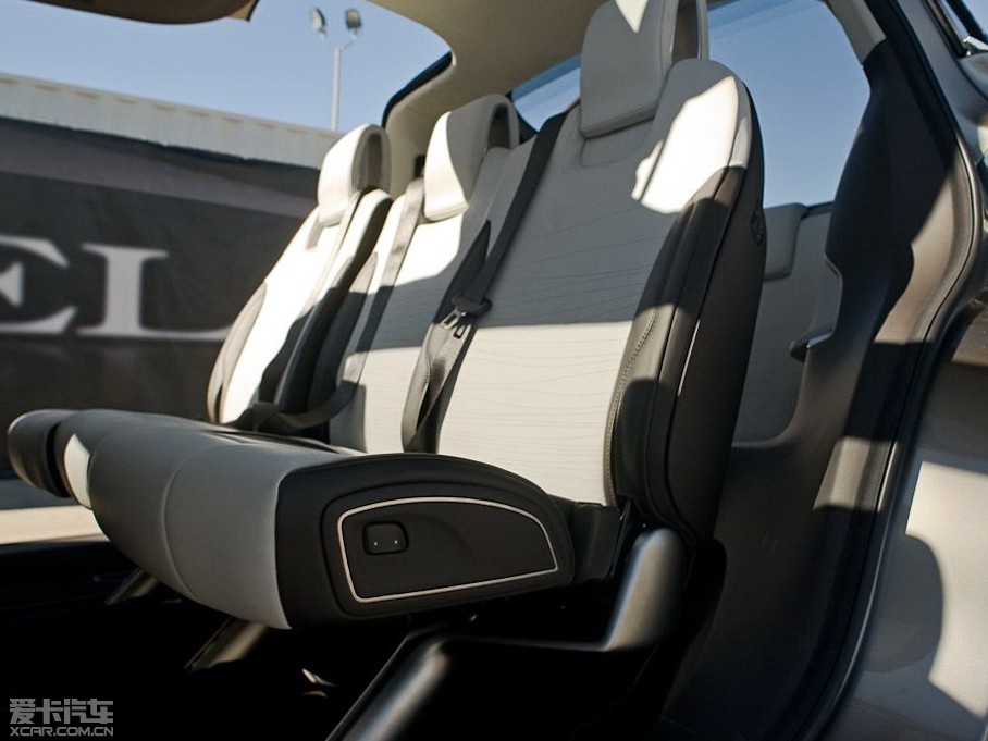 2012��MODEL X ������