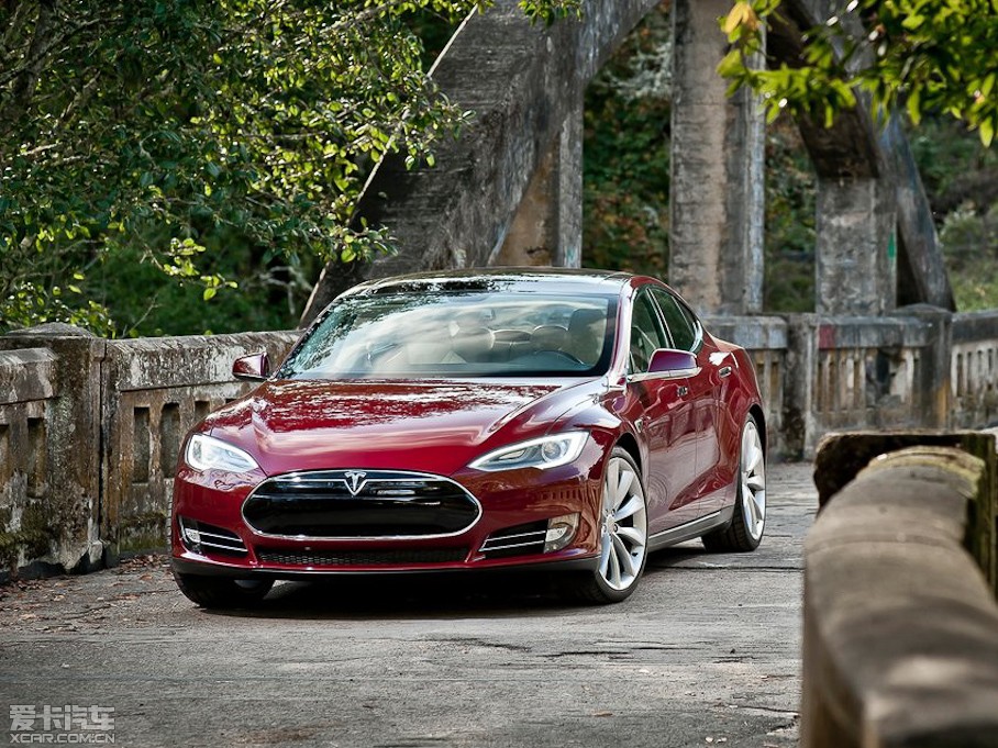 2014MODEL S 85
