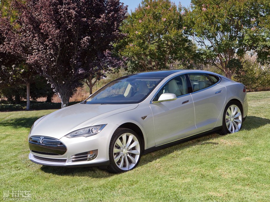 2014MODEL S 85