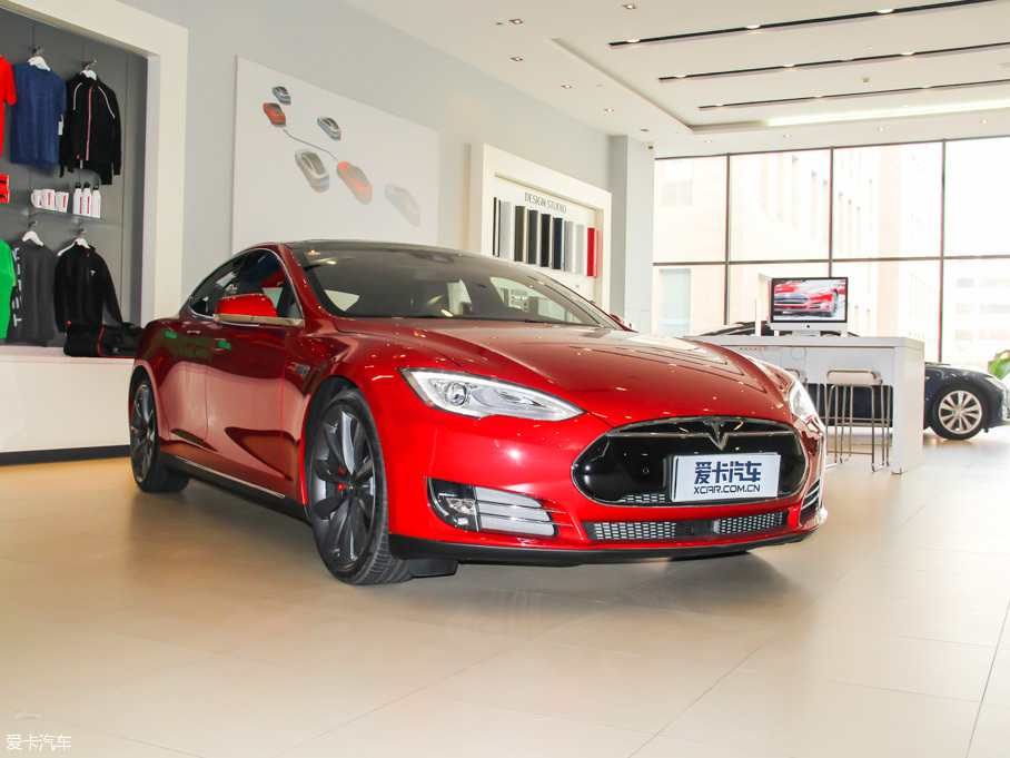 2015MODEL S P90D