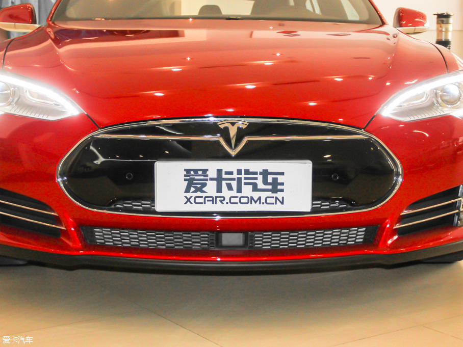2015MODEL S P90D