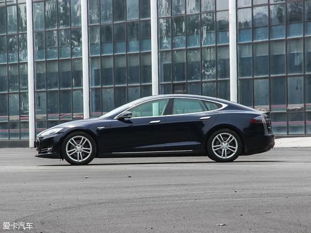 TESLA2015款MODEL S