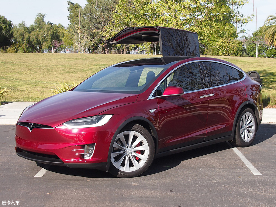 2016MODEL X 90D