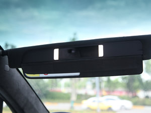 2016P100D Performanceܰ g