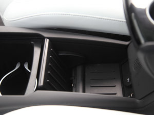 2016P100D Performanceܰ g