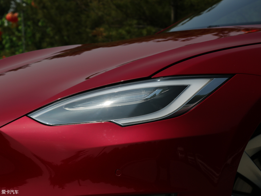 2016MODEL S 90D