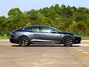 2017P100D Performanceܰ w^