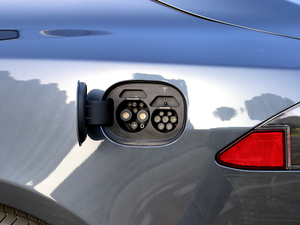 2017P100D Performanceܰ ^