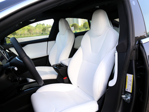 2017P100D Performanceܰ {