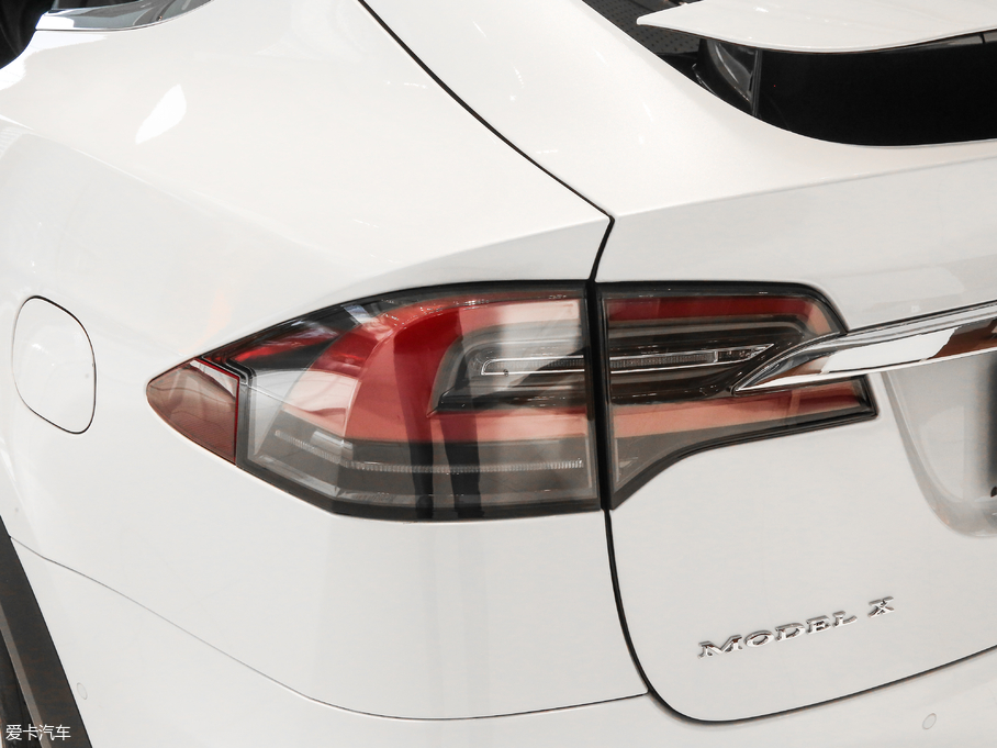 2018��MODEL X ������