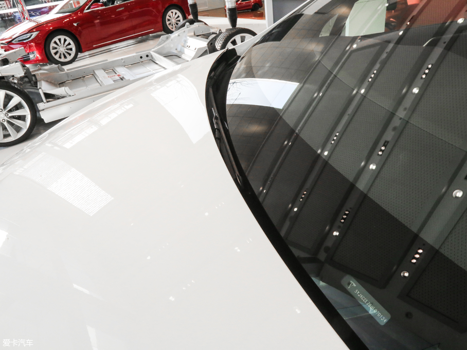 2018��MODEL X ������