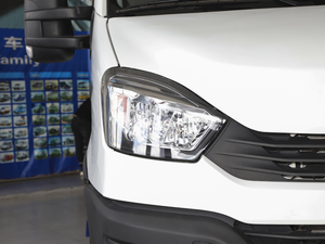 2020 2.3Tքӓ S T V ^