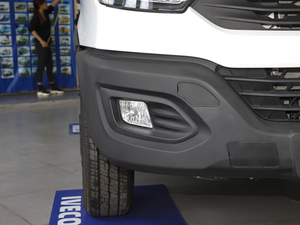 2020 2.3Tքӓ S T V ^