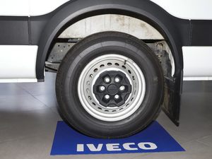 2020 2.3Tքӓ S T V ^