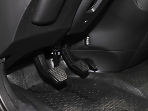 2020 2.3Tքӓ S T V g