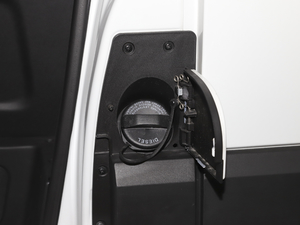 2020 2.3T քӓ S T V ^