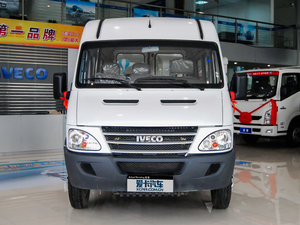 2012款2.5L A32 6座 正前