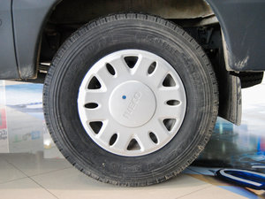 2012款2.5L A32 6座 细节外观