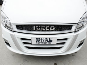 2016款3.0T A32尊享版中顶F1C 中网