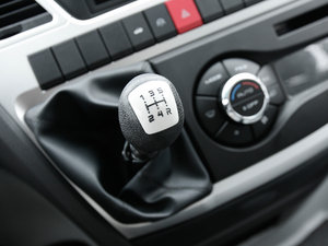 2016款3.0T A32尊享版中顶F1C 换挡杆