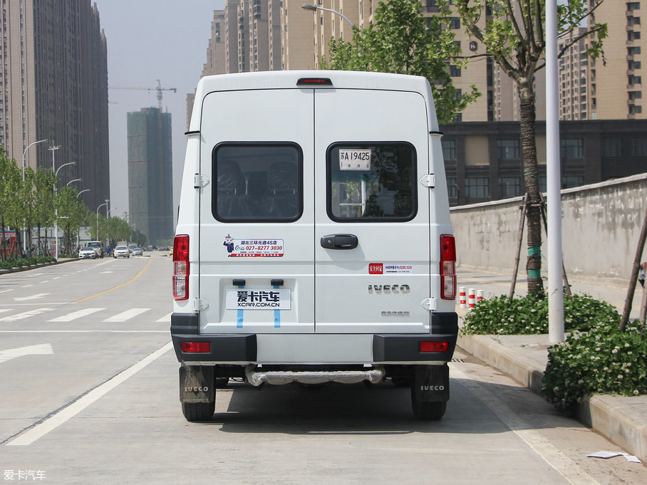 2017Sµ ܇ A35  2.5T ք 5/7