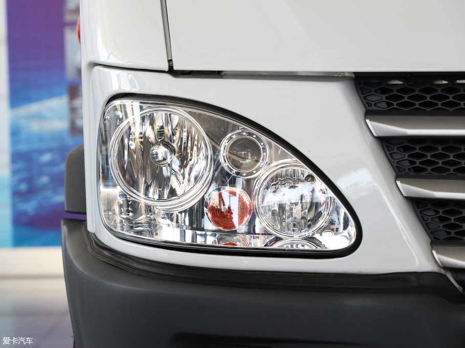 2018S° A32 2.5L 6-7܇