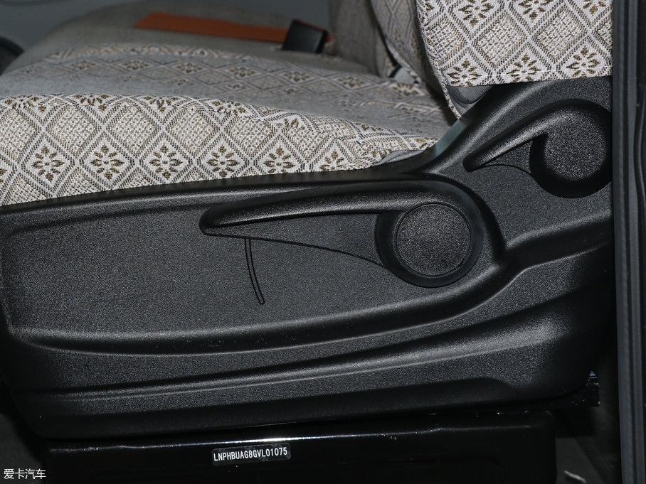 2018S° (jng)A32 2.5L 6-7܇(ch)