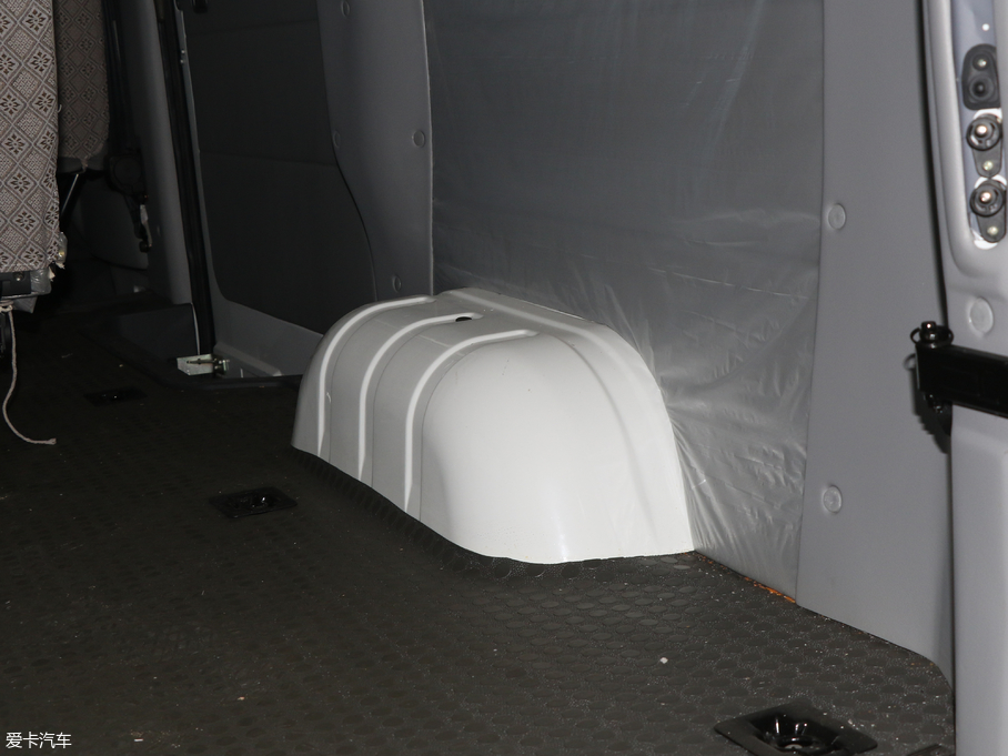 2018S° A32 2.5L 6-7܇