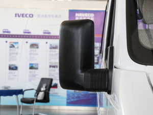 2018A32 2.5L 6-7܇ ^