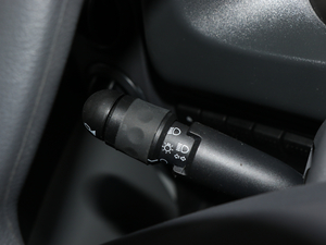 2018款经典A32 中顶2.5L 6-7座客车 中控区