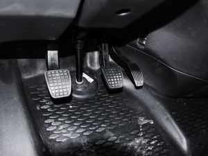 2018๦ܿ܇ 2.3T S T g