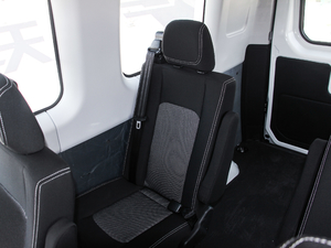 2018๦ܿ܇ 2.3T S T g