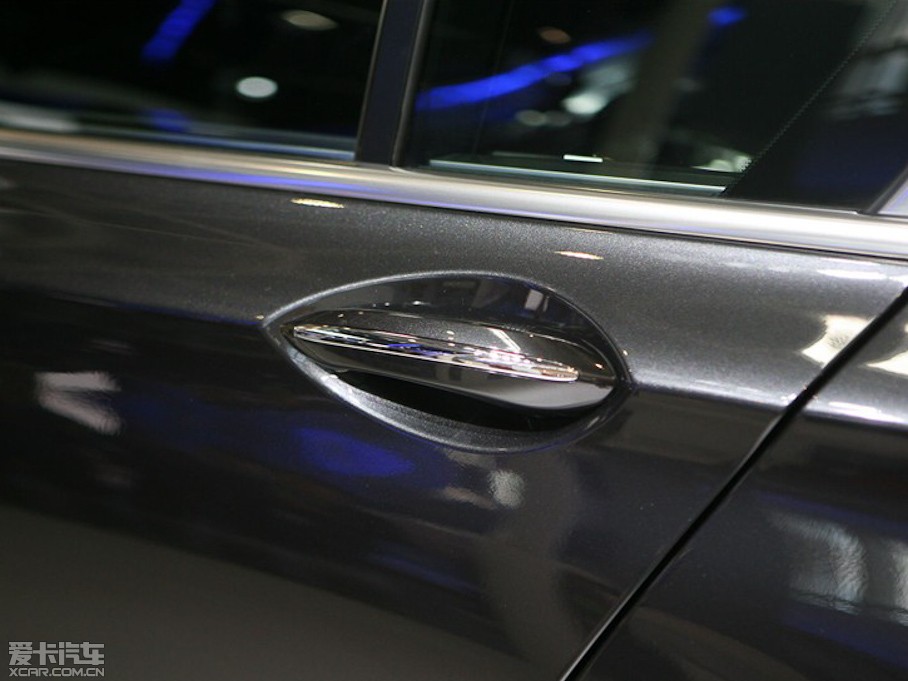 2011ʩ{ 7ϵ ACS7 40i