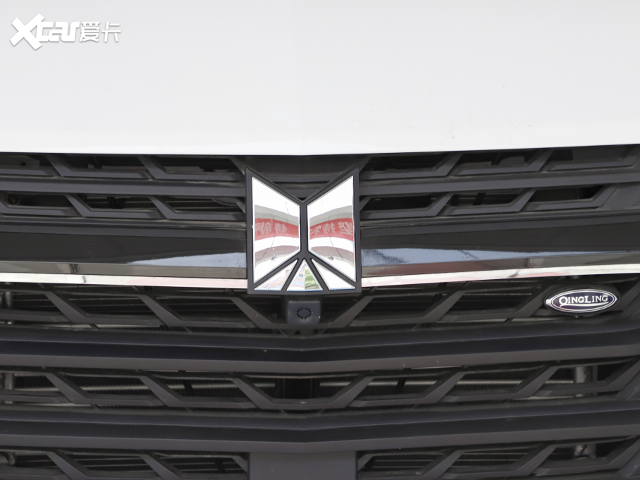 2021款 TAGA达咖H 3.0T柴油手动四驱超值版长轴距4KH1CT6H1